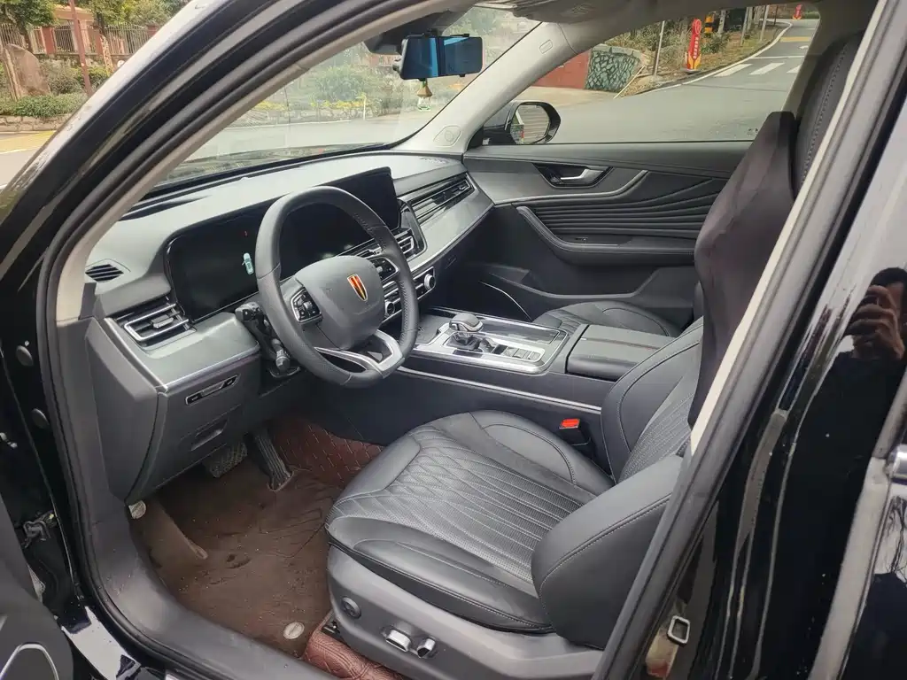 Hongqi HS5 2023 2.0T Pro