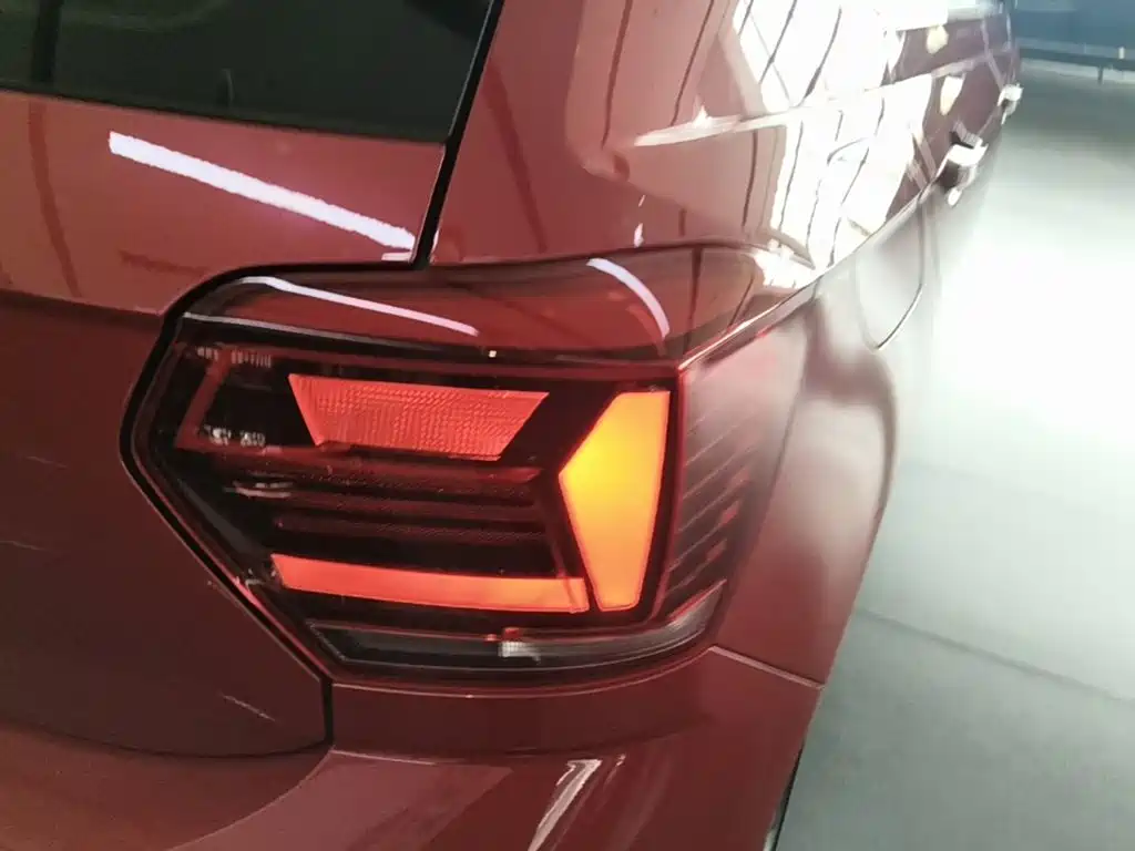 Volkswagen Polo — миниатюра 8