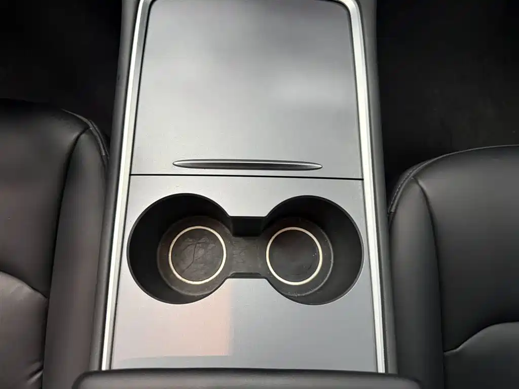 Tesla Model Y — фотографии объявления, Фото 14