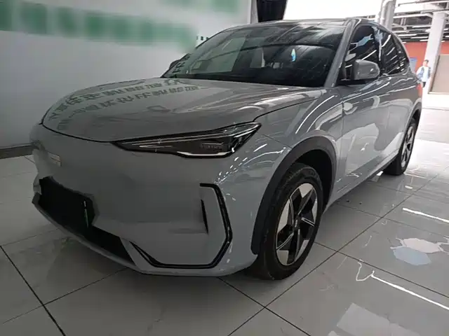 2025 Geely Galaxy E5