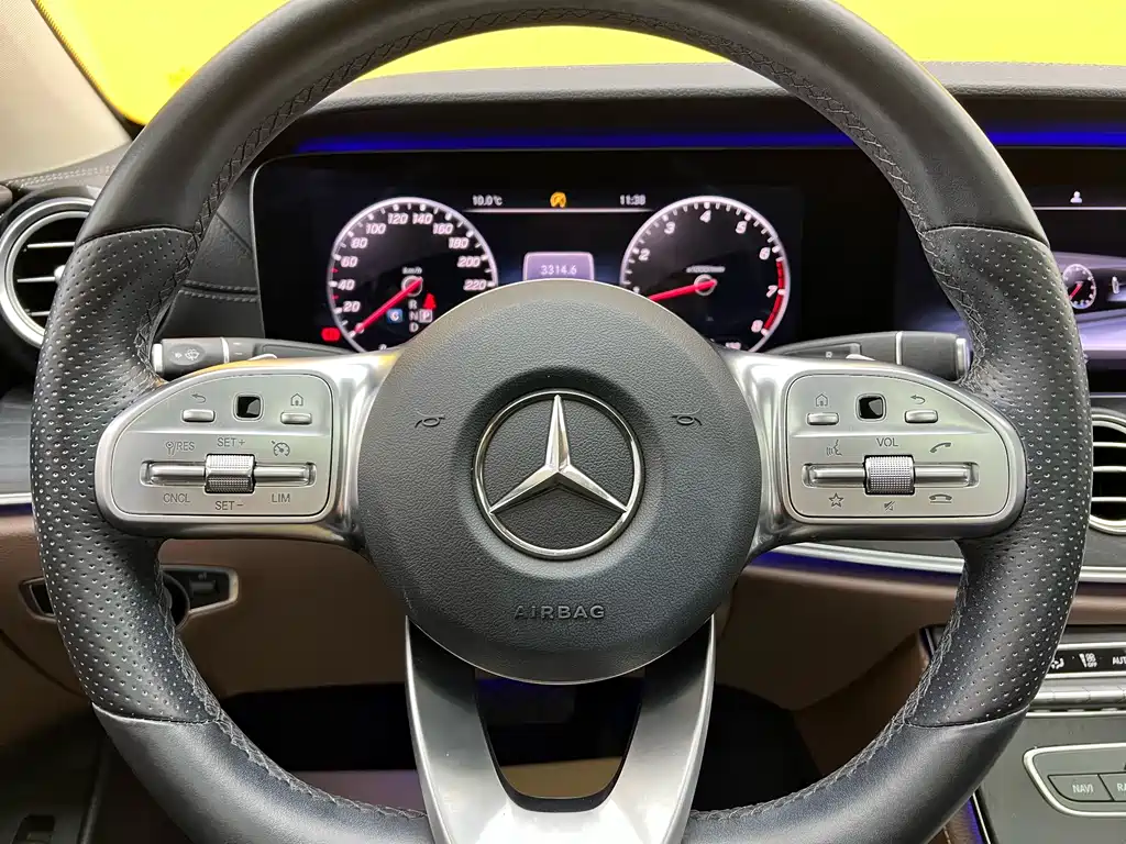 MERCEDES-BENZ E CLASS