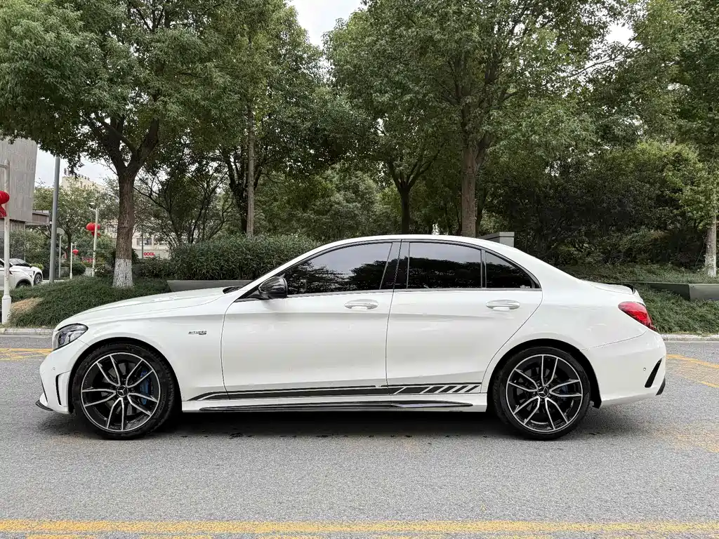 MERCEDES-BENZ C CLASS AMG