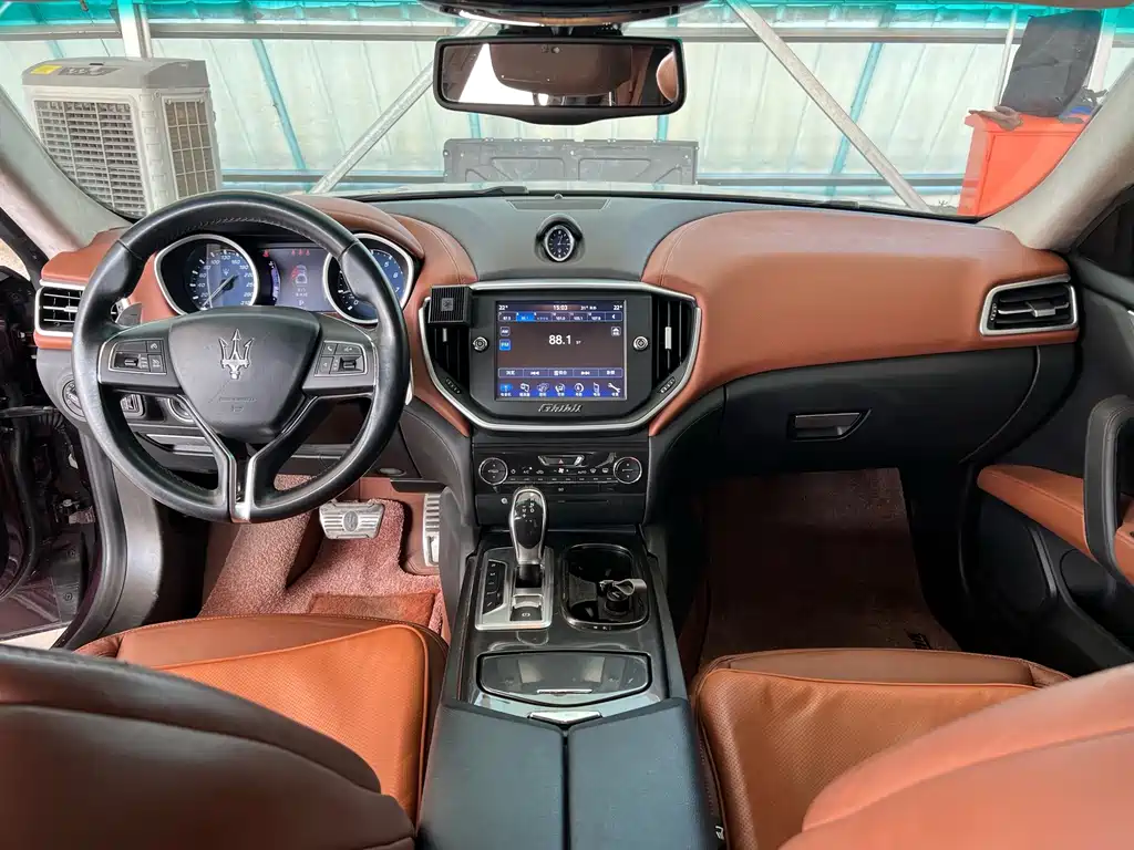 Maserati Ghibli — миниатюра 7