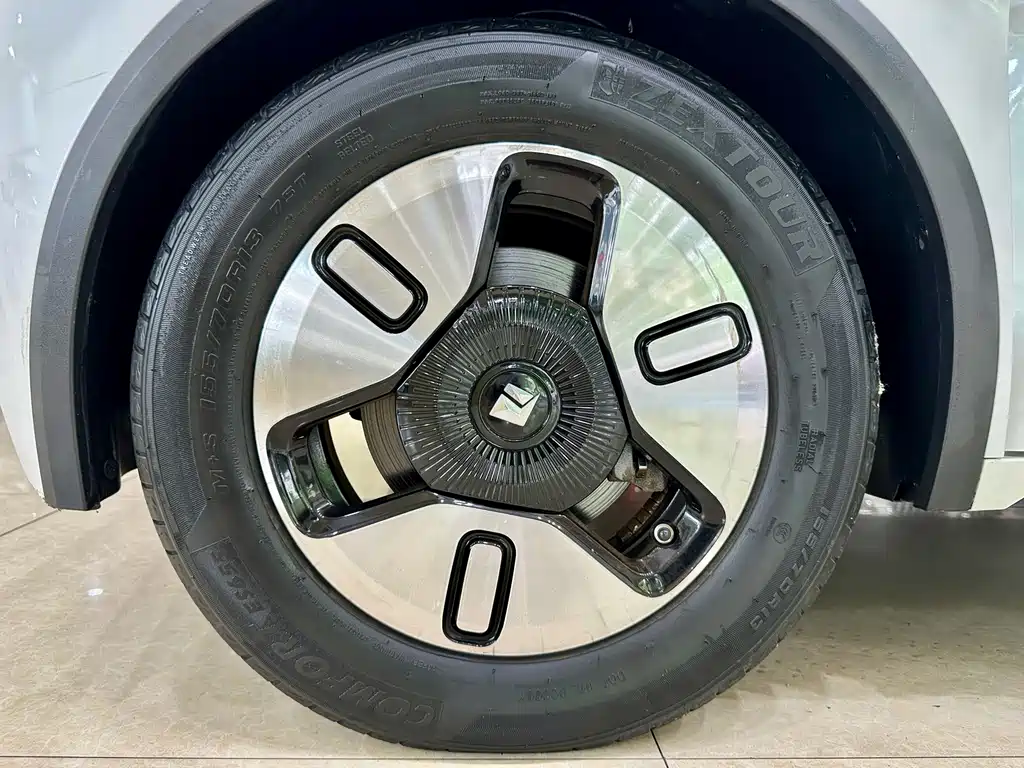 Baojun E300 — миниатюра 20