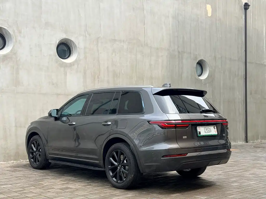 Li Auto ONE 2021 6 мест
