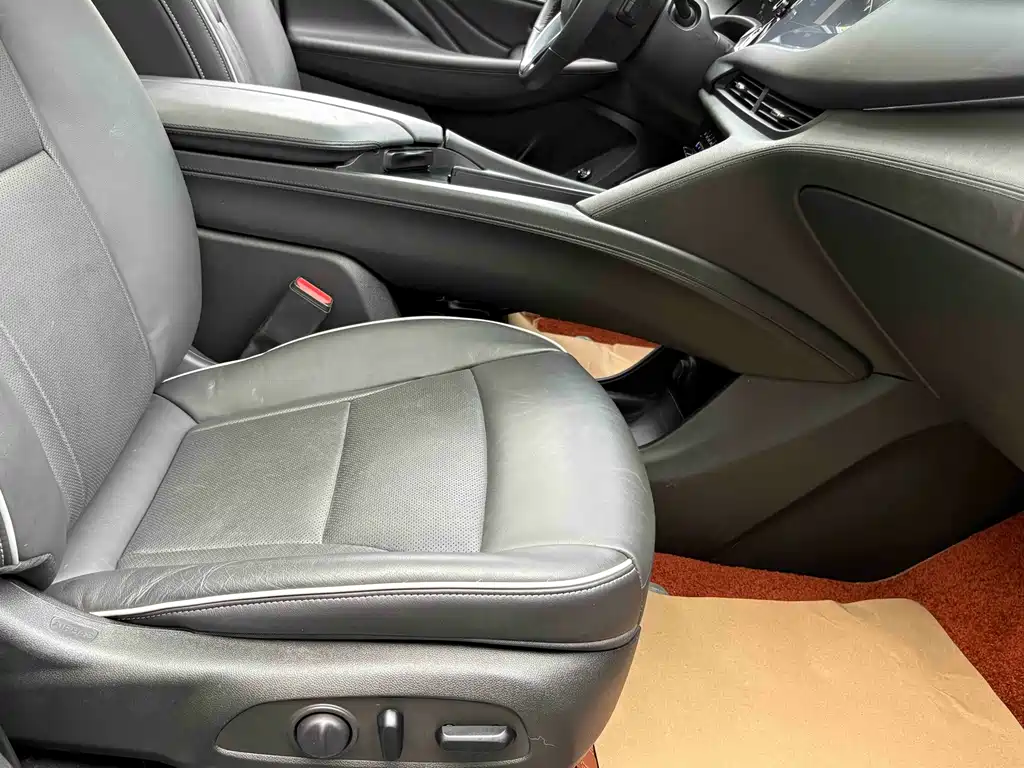 Buick Enclave — миниатюра 7