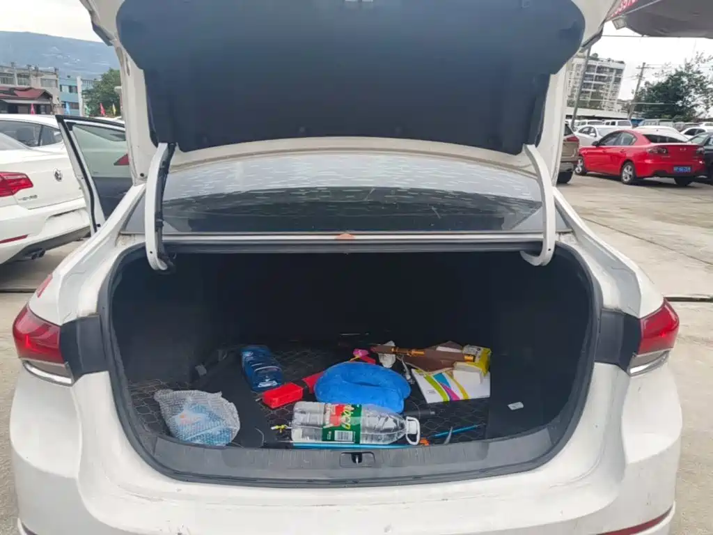 Buick Excelle — миниатюра 19