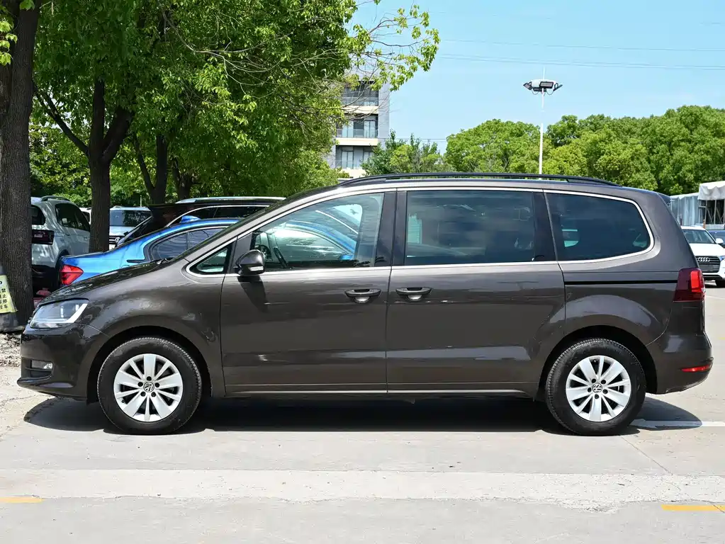 Volkswagen Xia 2016 280TSI 7 мест