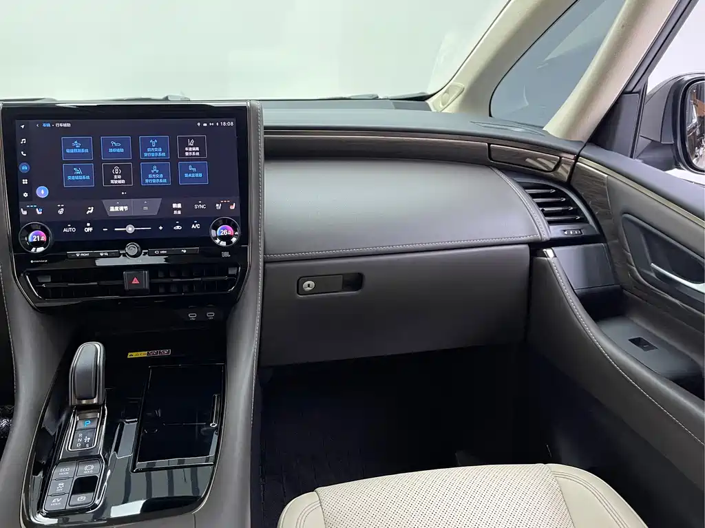 Toyota Vellfire — миниатюра 5
