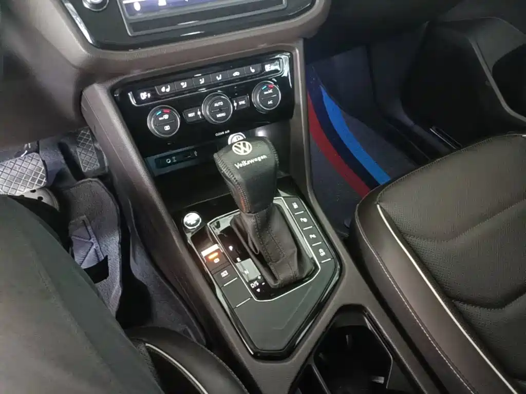 Volkswagen Tiguan L — миниатюра 14