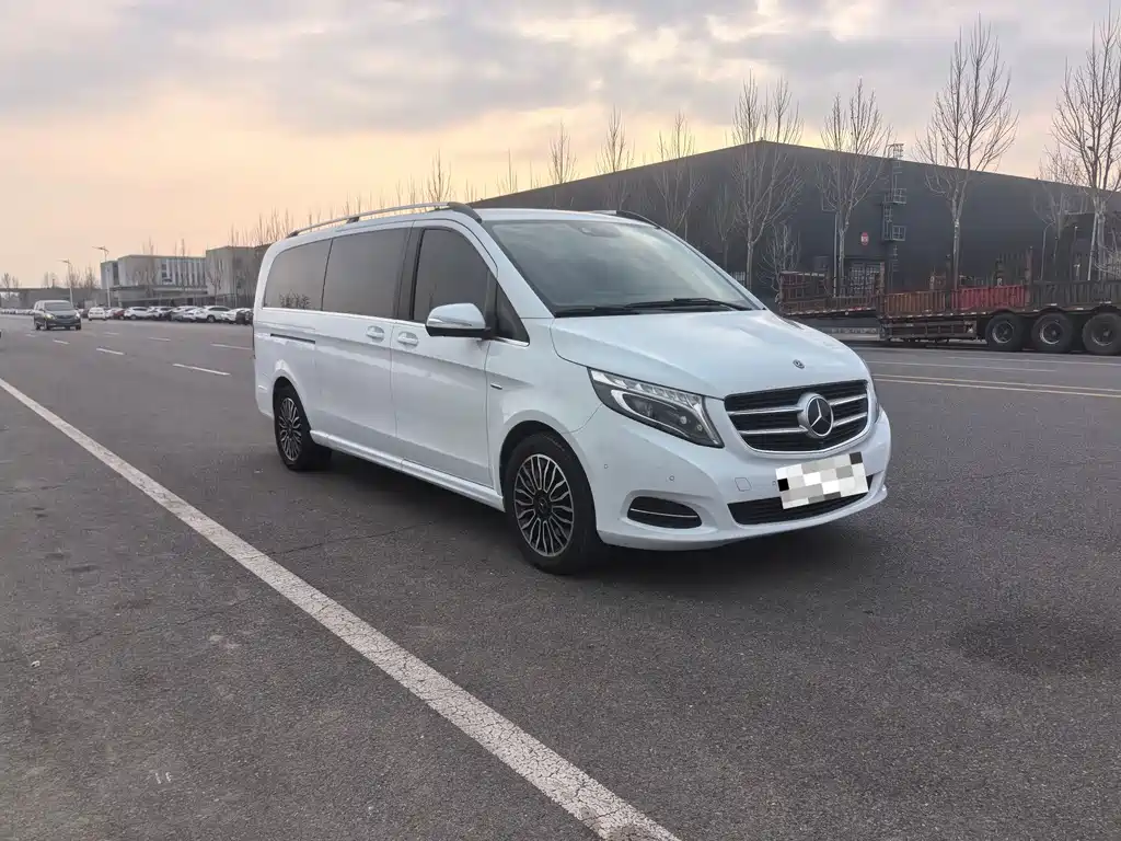 MERCEDES-BENZ V CLASS