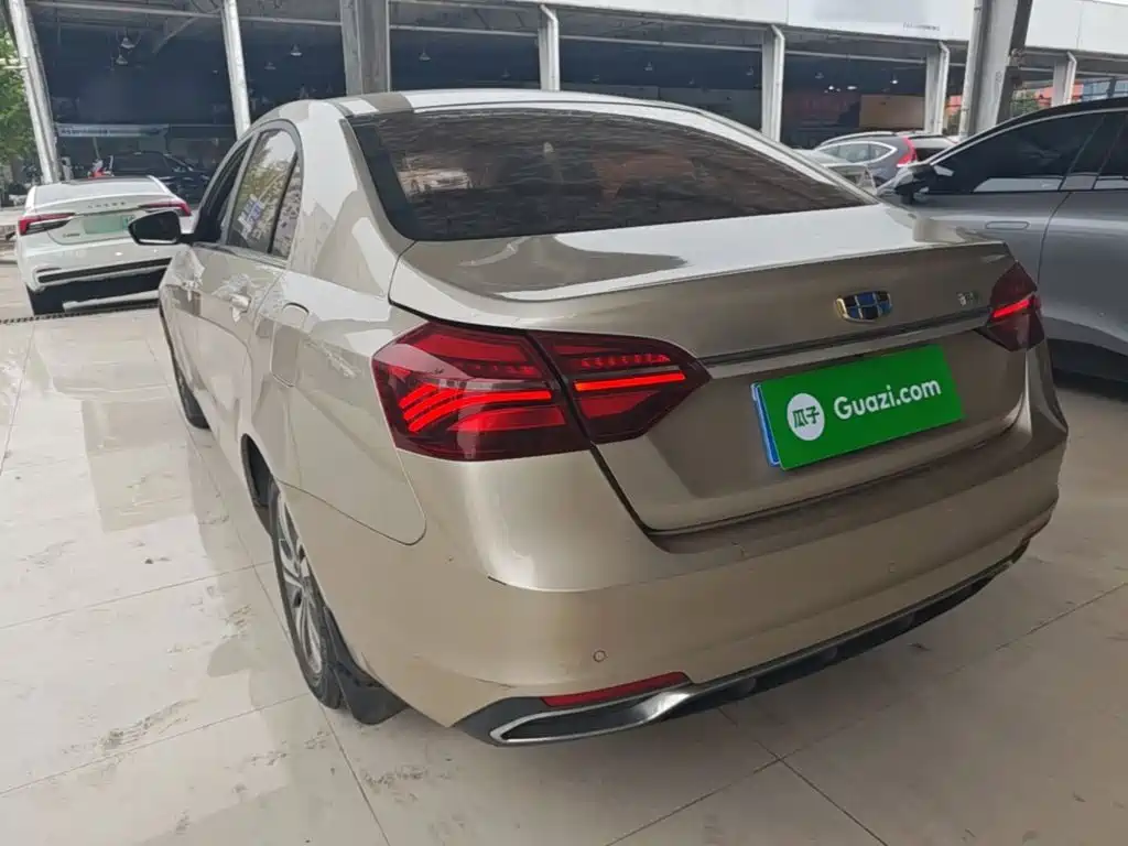 Geely Emgrand — миниатюра 5