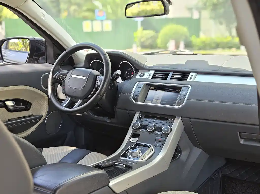 Land Rover Evoque (Import) — миниатюра 21