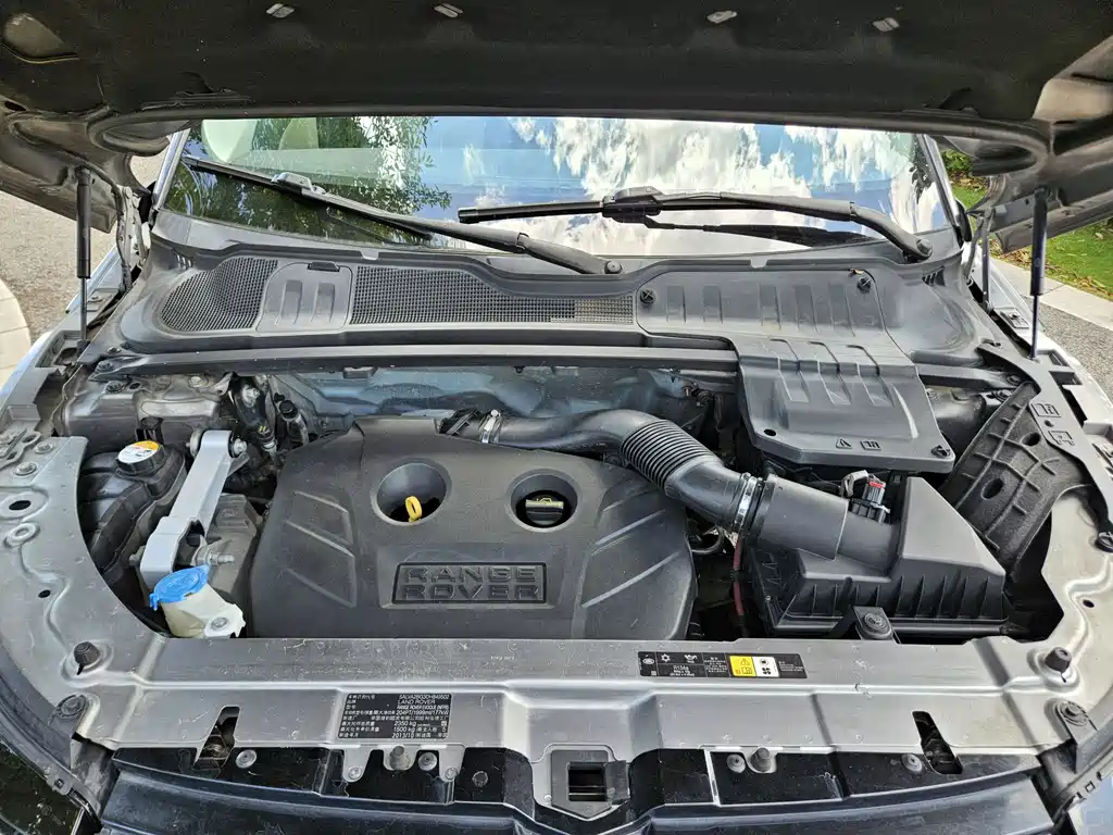 Land Rover Evoque (Import) — миниатюра 8