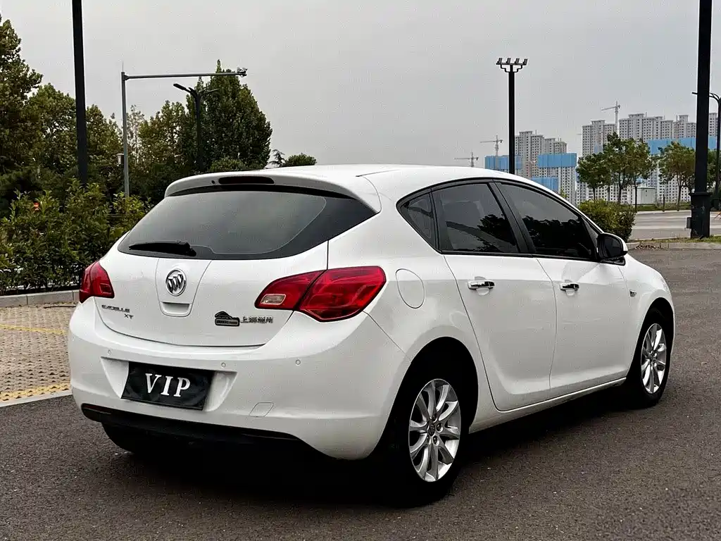 Buick Excelle 2013 XT 1.6L AT Fashion