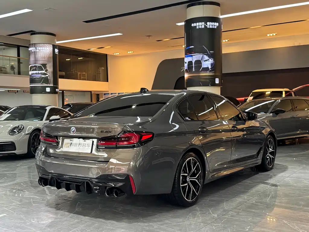BMW 5 Series (Import) — миниатюра 4