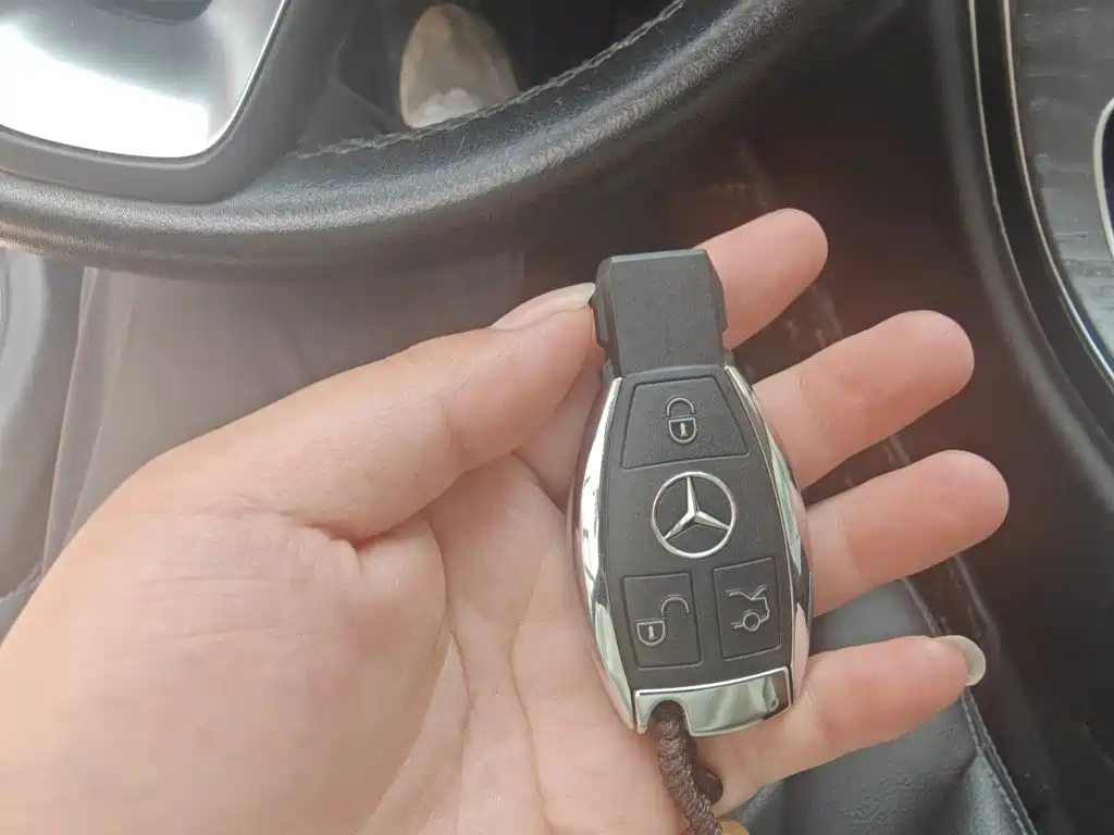 Mercedes-Benz C-Class — миниатюра 12