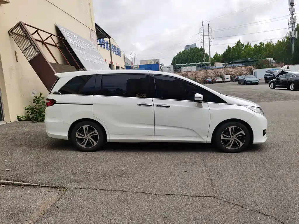 Honda Odyssey — миниатюра 5