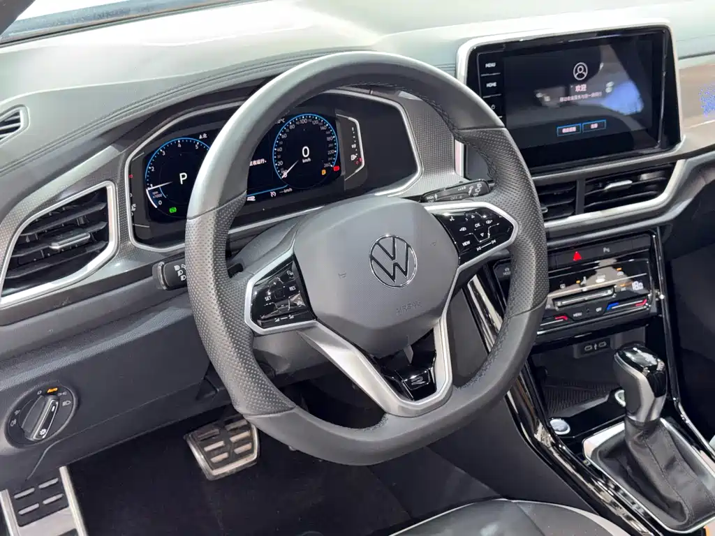 Volkswagen T-Roc — миниатюра 14