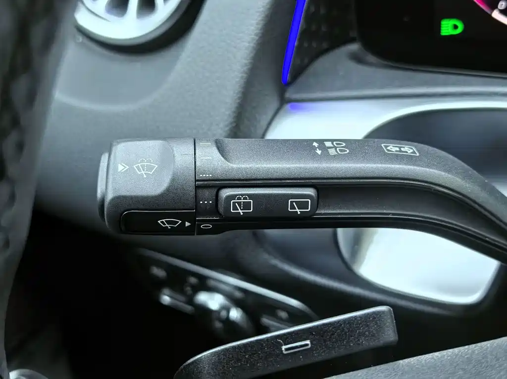 Mercedes-Benz GLB — миниатюра 8