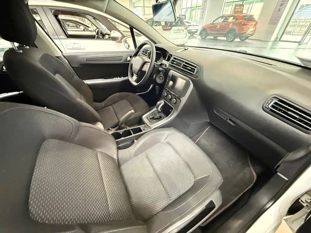 Citroen C4 — миниатюра 8
