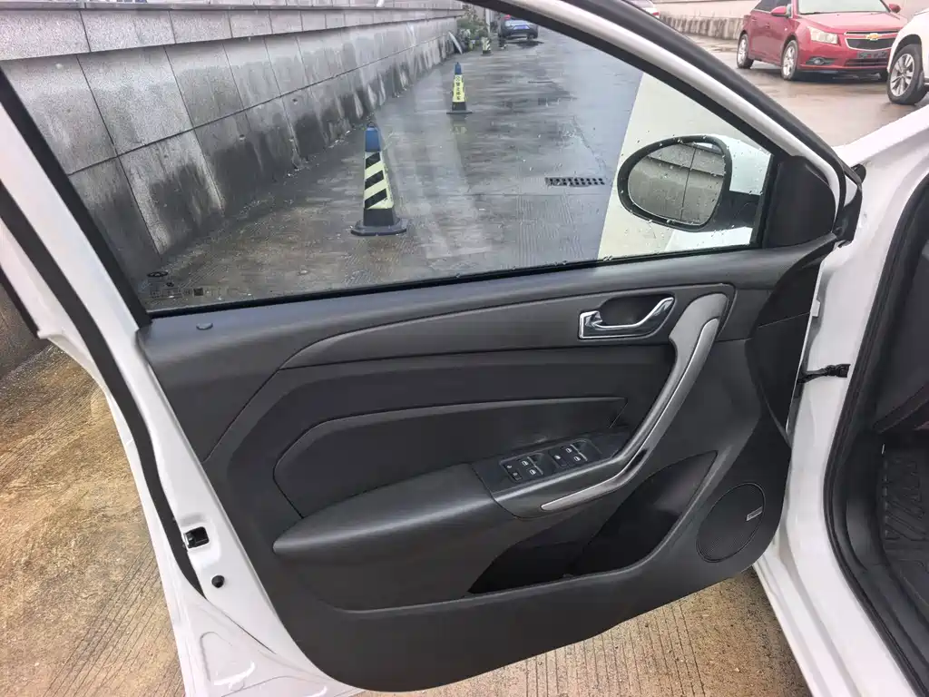 Chery New Energy Arrizo e — миниатюра 14