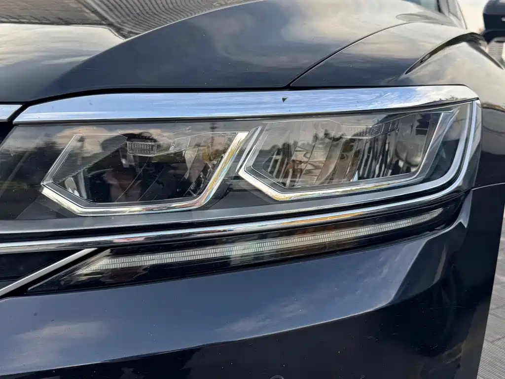 Volkswagen Phideon — миниатюра 7