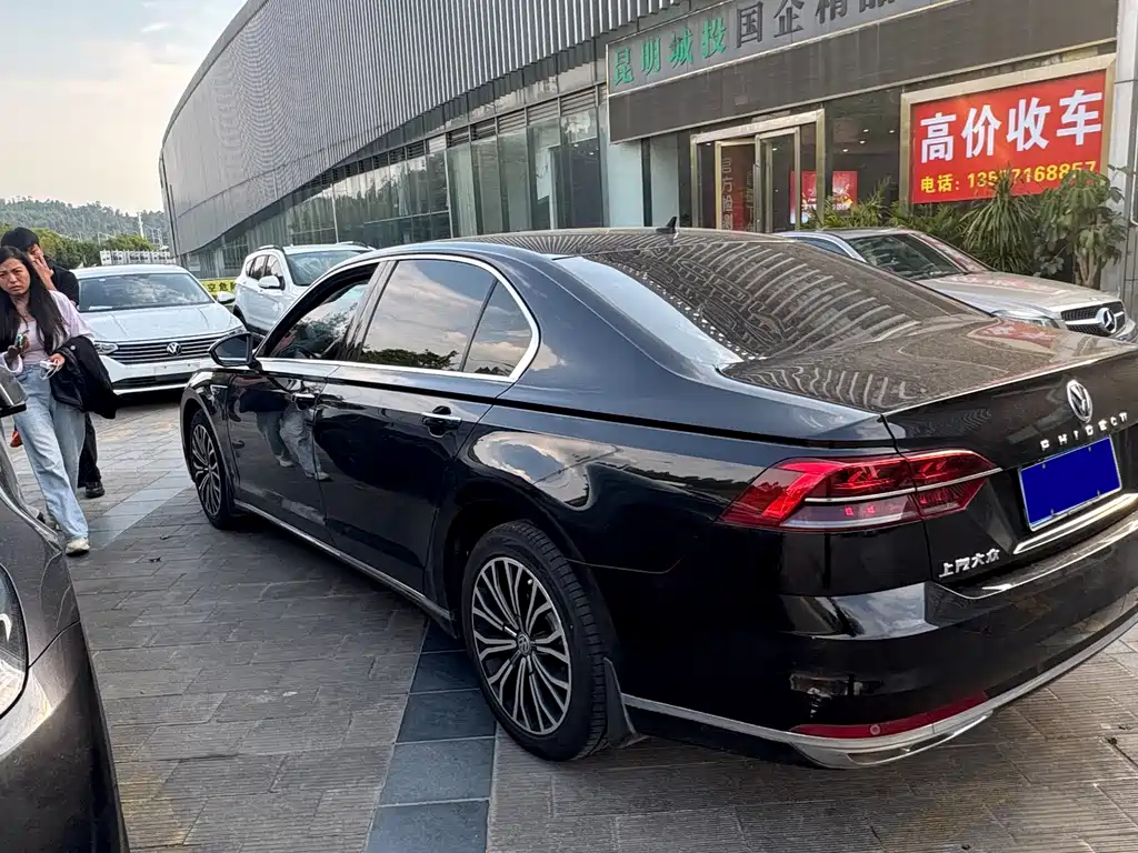 Volkswagen Phideon — миниатюра 14
