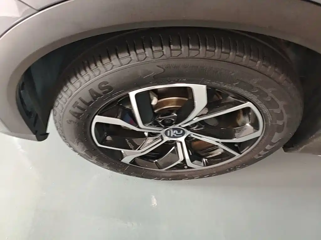 BYD Yuan Plus — миниатюра 23