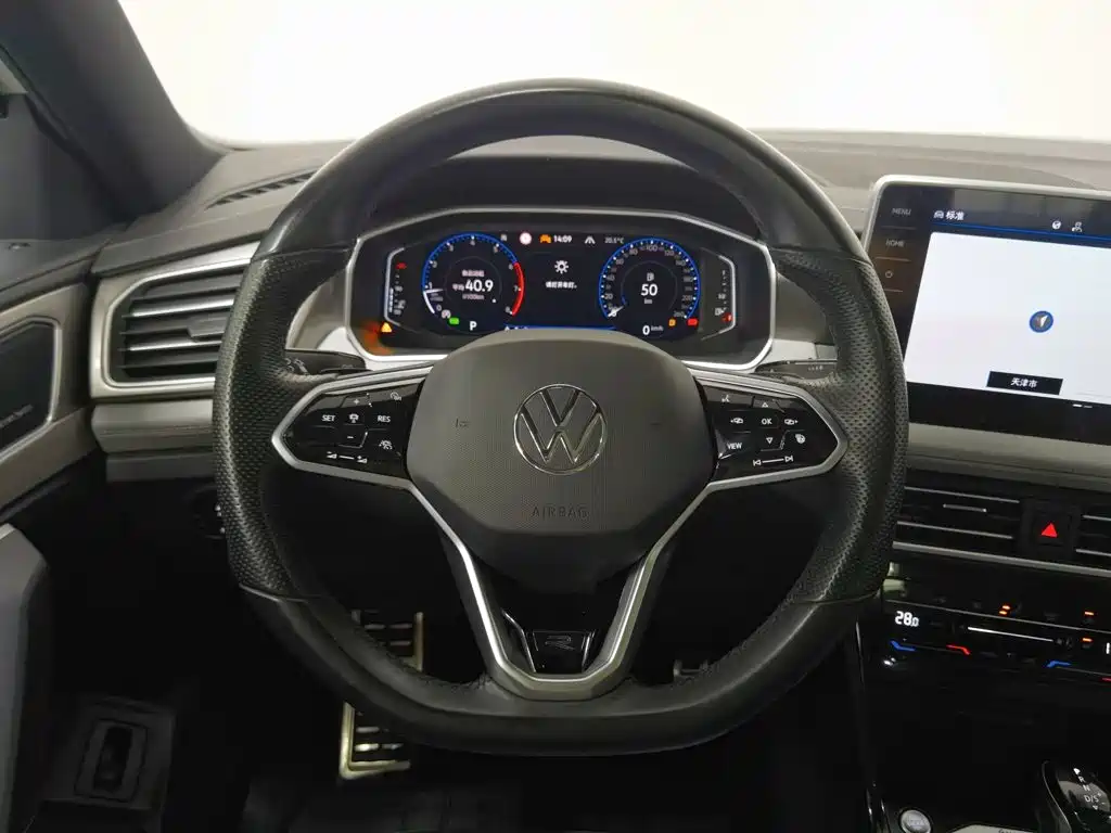 Volkswagen X — миниатюра 11