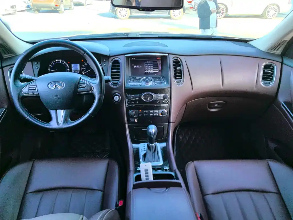 Infiniti QX50 — миниатюра 9