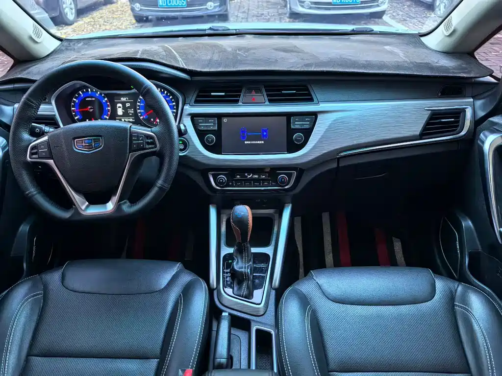 Geely Vision X3 — миниатюра 7