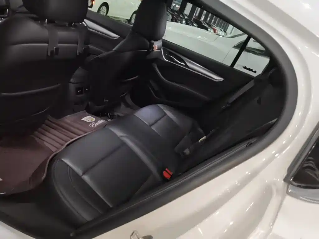 Cadillac CT5 — миниатюра 17