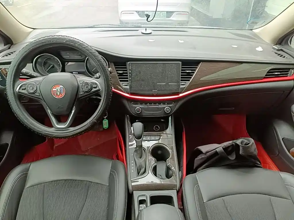 Buick Verano — миниатюра 10