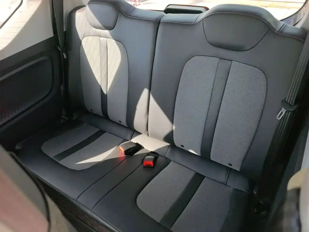 Wuling MINIEV — миниатюра 17