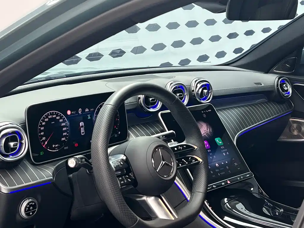 Mercedes-Benz C-Class — миниатюра 5