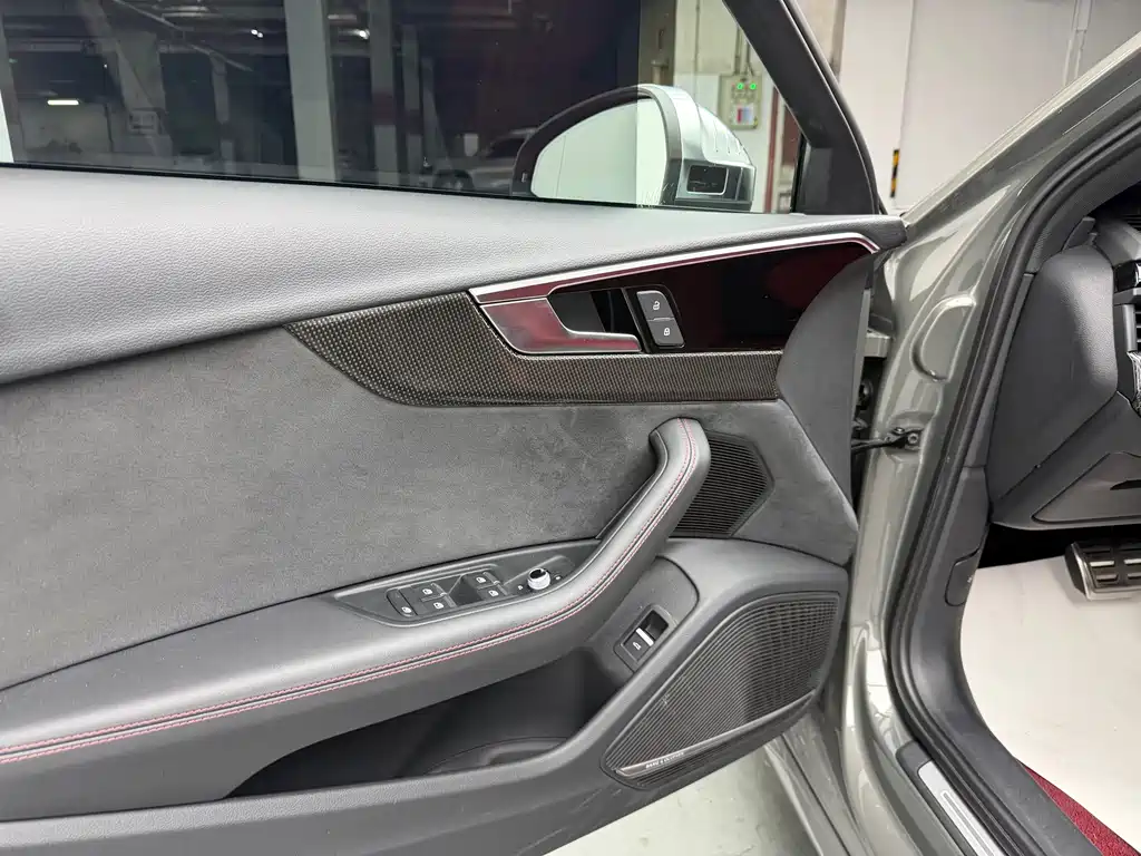 Audi S4 — миниатюра 8