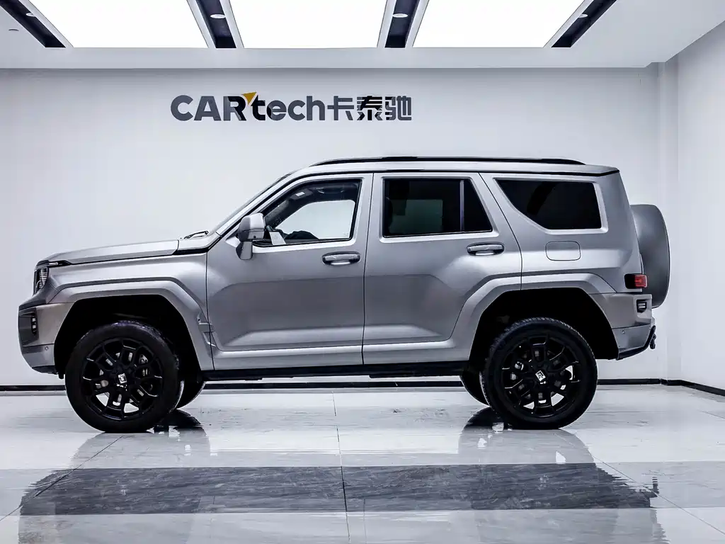 TANK TANK 700 NEW ENERGY