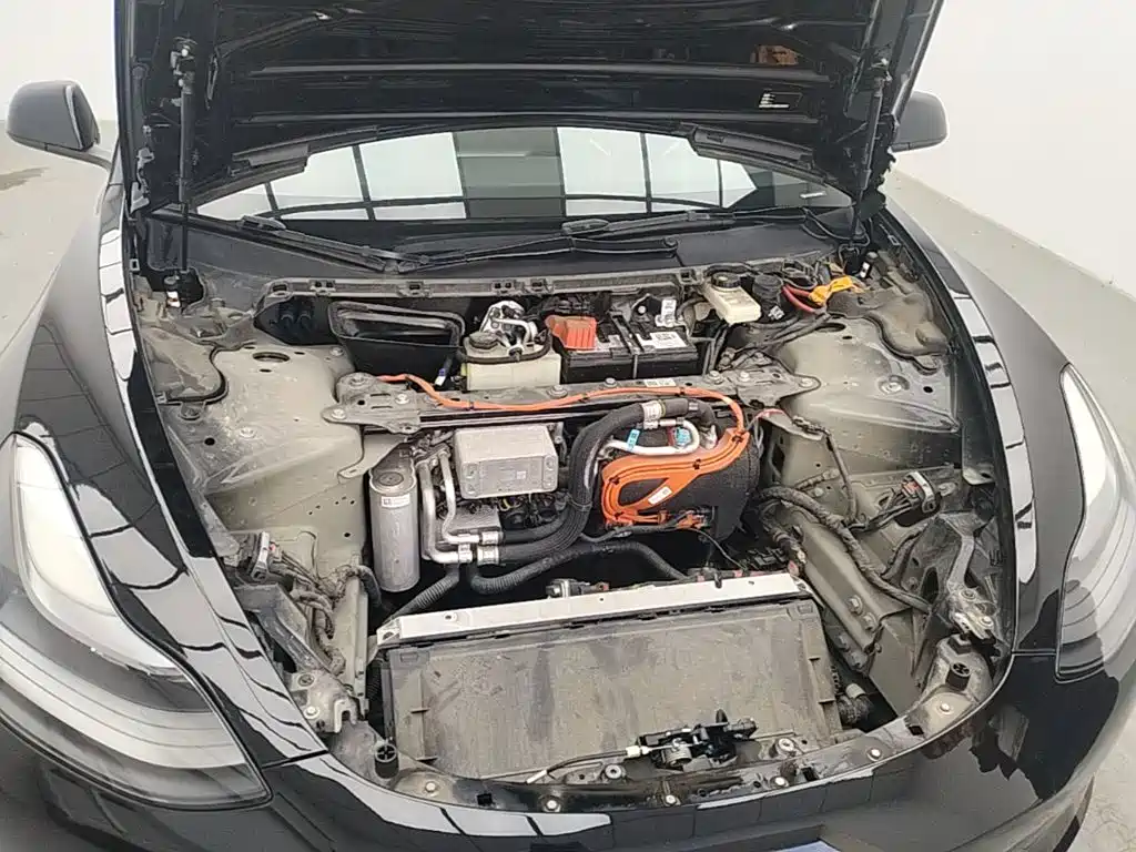 Tesla Model 3 — миниатюра 20