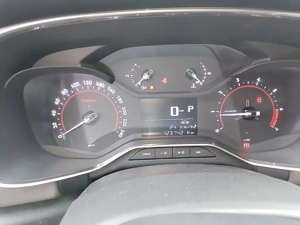 Citroen C5 AIRCROSS — миниатюра 12