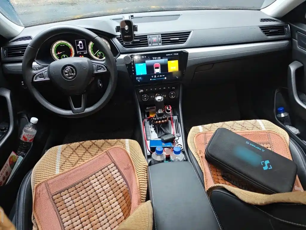 Skoda Superb — миниатюра 5