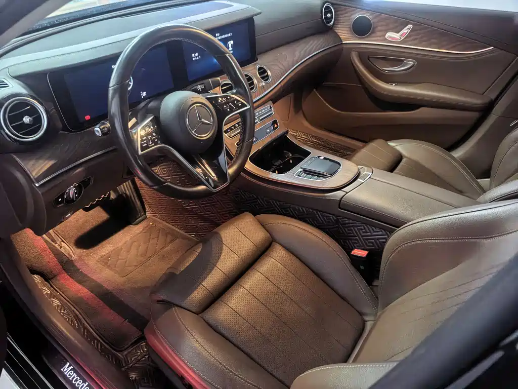 Mercedes-Benz E-Class — миниатюра 5