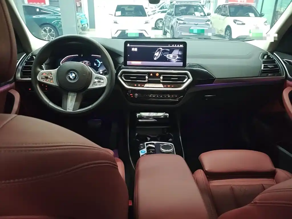 BMW iX3 — миниатюра 10