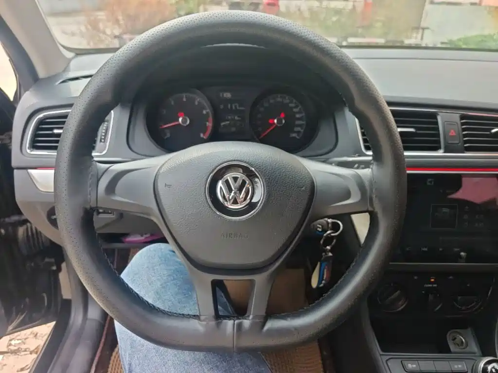 Volkswagen Lavida — миниатюра 11