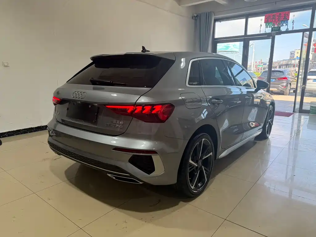 Audi A3 2023 Sportback 35 TFSI Fashion Sport