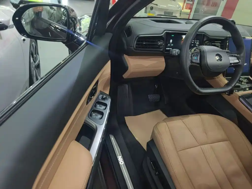 NIO ES8 — миниатюра 16