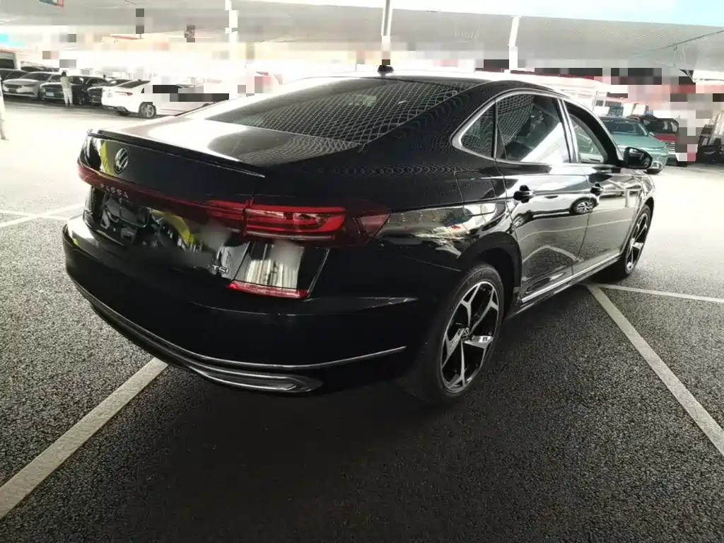 Volkswagen Passat — миниатюра 7