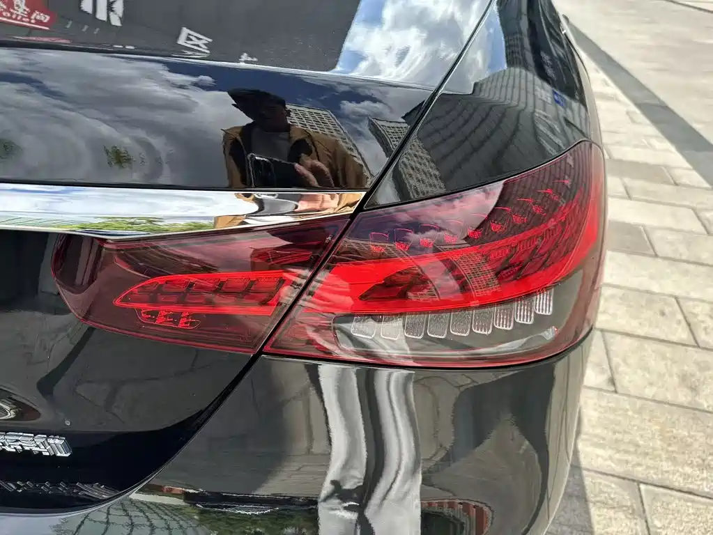 Mercedes-Benz E-Class — миниатюра 44