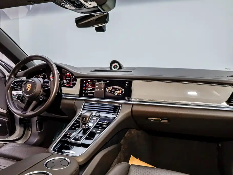 Porsche Panamera — миниатюра 9
