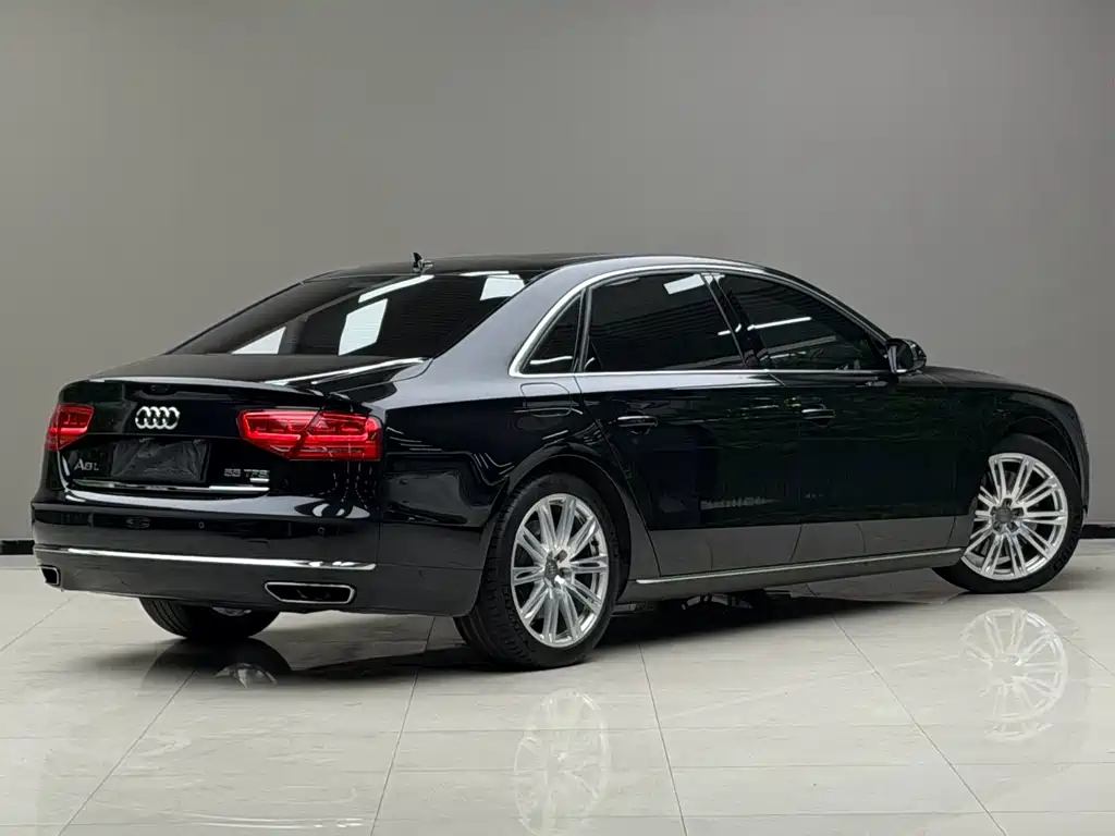 Audi A8 — миниатюра 2